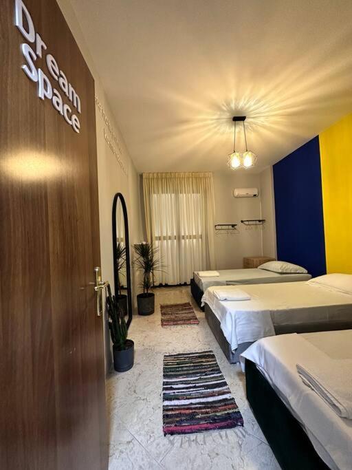 Super House Blloku - 3 Rooms Tirana Eksteriør billede