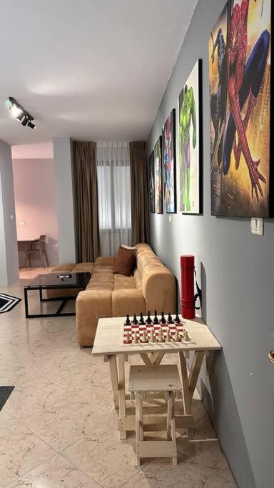 Super House Blloku - 3 Rooms Tirana Eksteriør billede