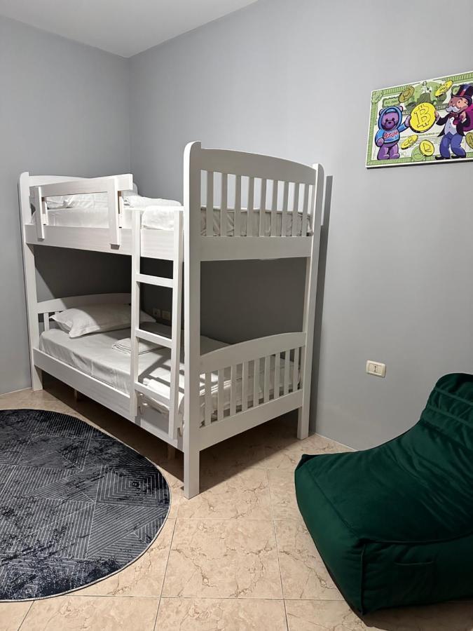 Super House Blloku - 3 Rooms Tirana Eksteriør billede