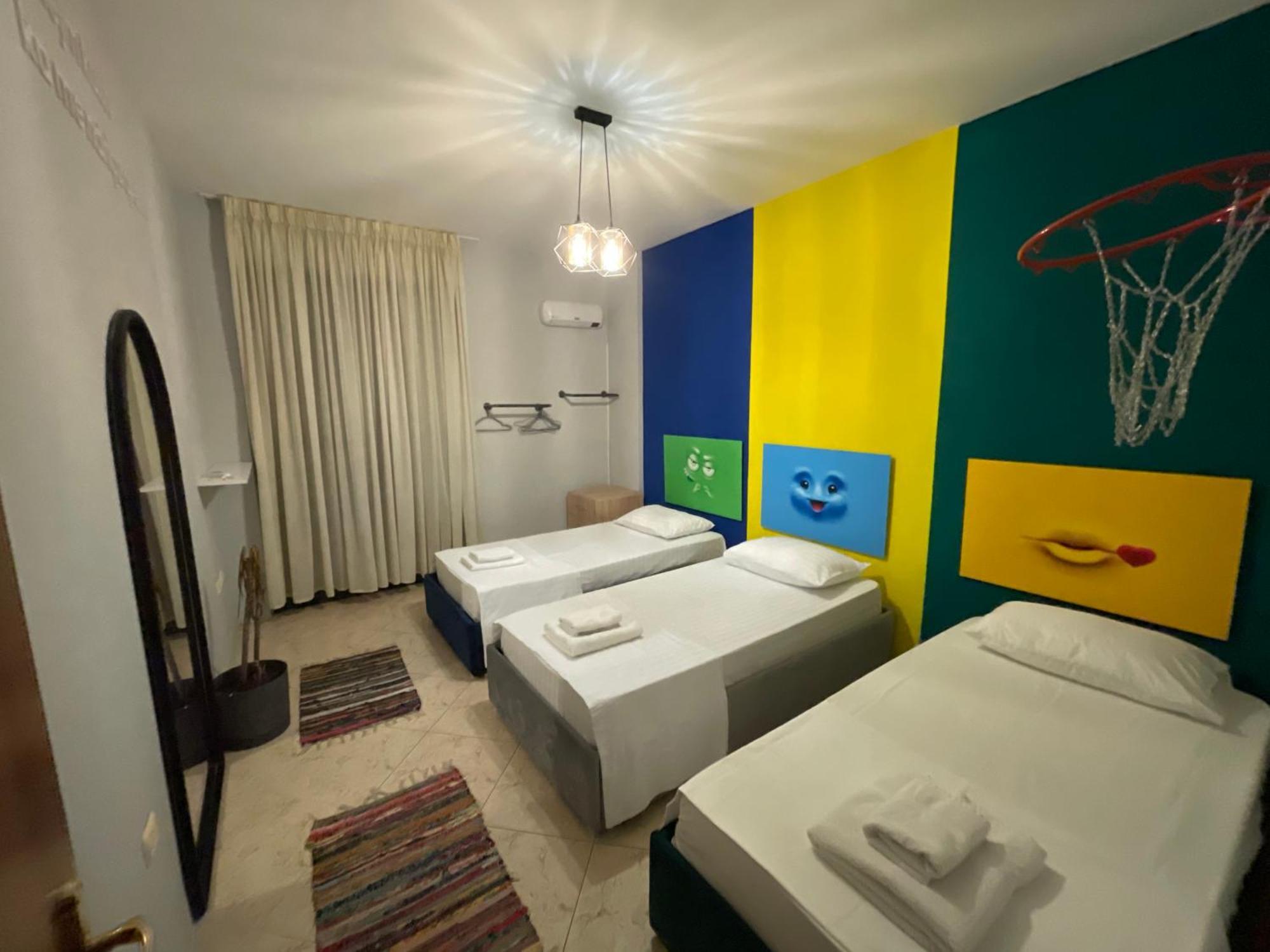 Super House Blloku - 3 Rooms Tirana Eksteriør billede